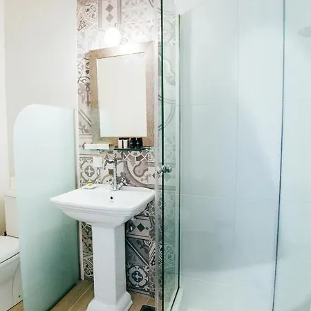 La Maltese Luxury Oia