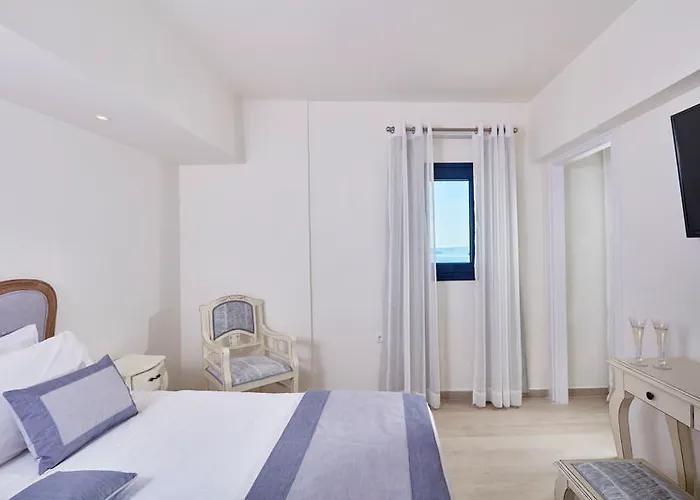 La Maltese Luxury * Oia