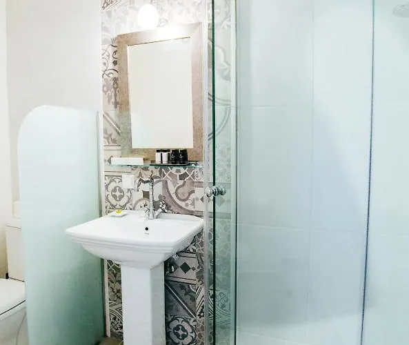 La Maltese Luxury Oia